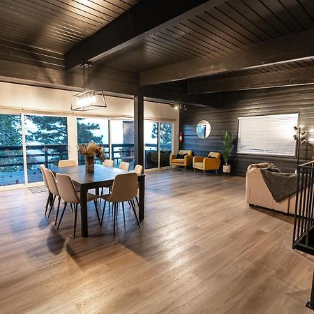 Updated Mountain Cabin Retreat With 180 Views Off Deck And Balcony Running Springs Экстерьер фото